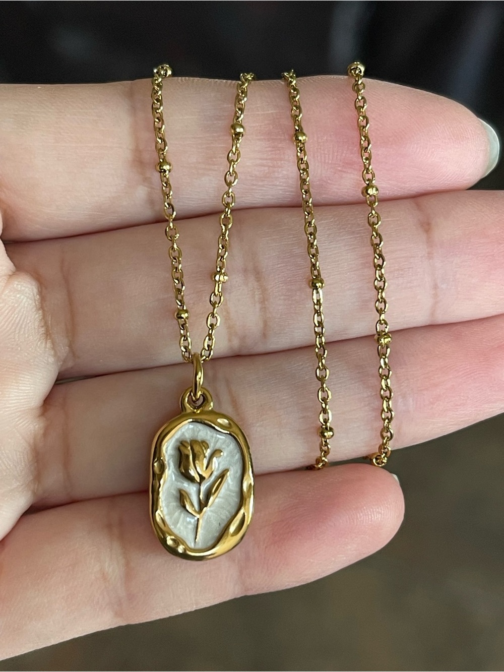 Floral Oval Pendant Necklace - White Inlay